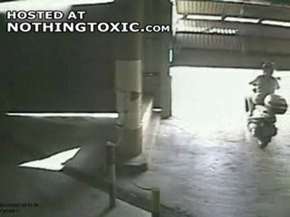 moto sorti du garage