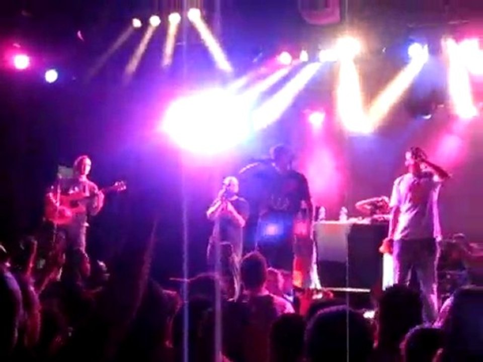 Nos voix pour la palestine_Keny Arkana_Live2010 (2)