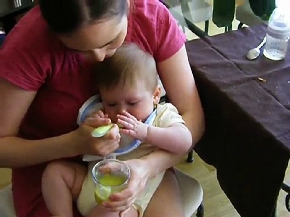 mon petit toto mange