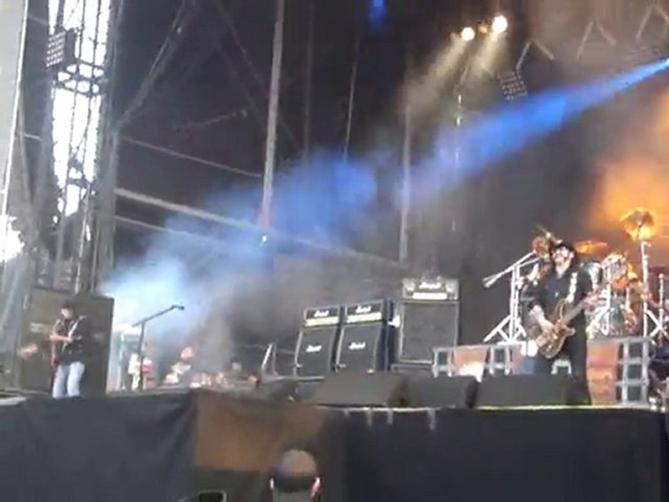 Hellfest 2010 - Motörhead - Cradle To The Grave + Pants prob