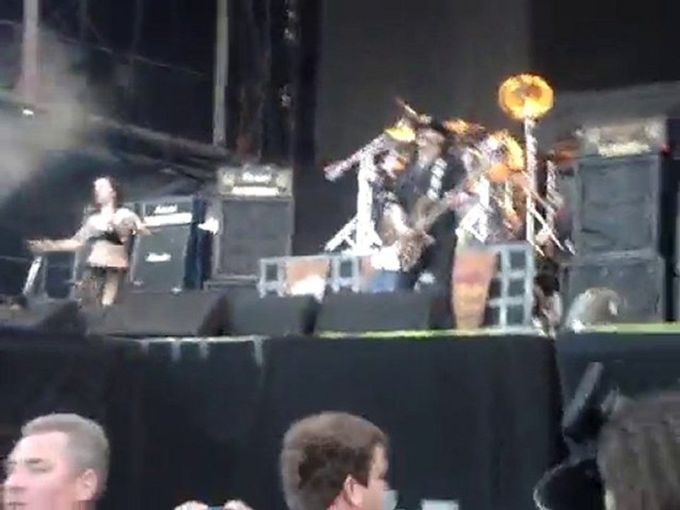 Hellfest 2010 - Motörhead - Killed By Death (Extrait)