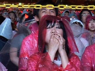 Uruguay beat South Korea, reach last eight