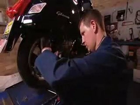 Vespa GTS 'de Lastik değiştirme Videolu Anlatım