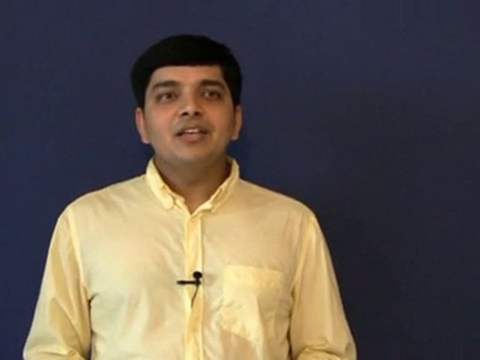 31 year old in India quits day job for blogging