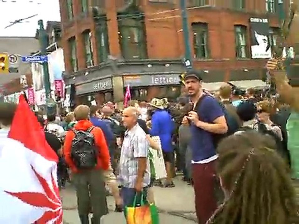 G20 Toronto - Protest Queen Spadina 3:30pm