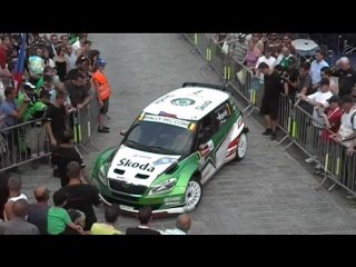 IRC Rallye d'Ypres samedi avant le podium.wmv