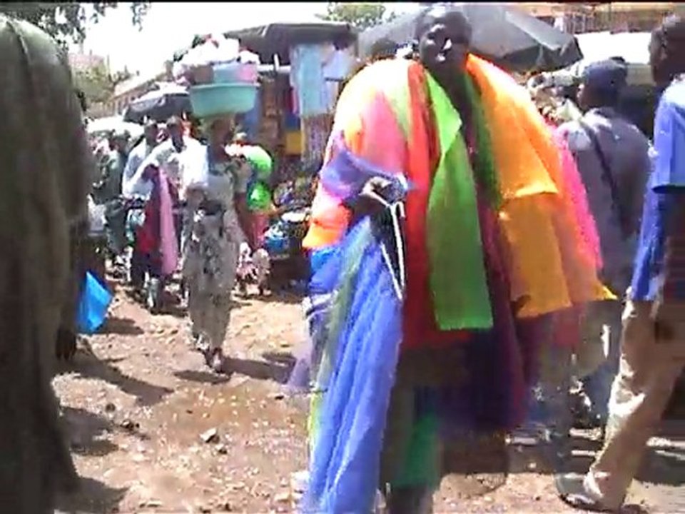 haiku du mali: le marché de Bamako