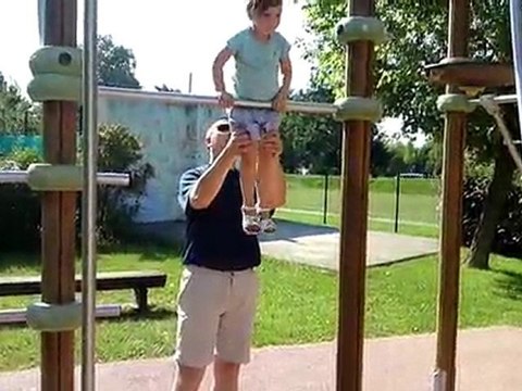 Sarah gym barre fixe