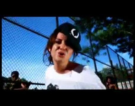 Ayşe Özyılmazel - İstanbul'un Kızları 2010 Orj akgulfm.com