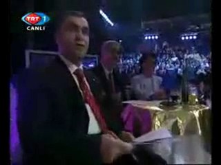 Karizma Yerlerde , Yazık Olmuş Adama