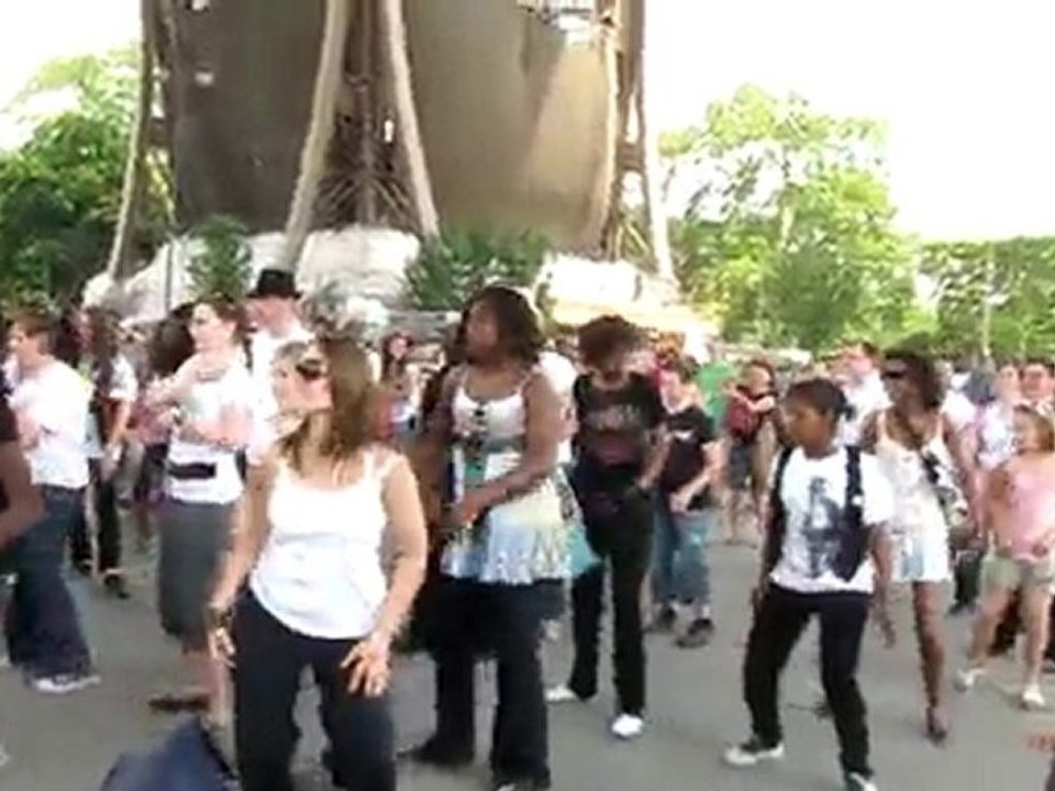 Beat It sous la Tour Eiffel le 27.06.10