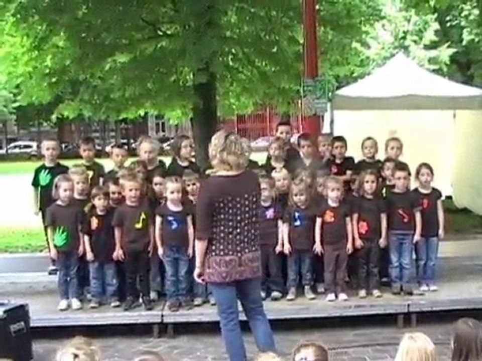 Fête de la musique 2010 Ecole Maternelle La Fontaine LILLE