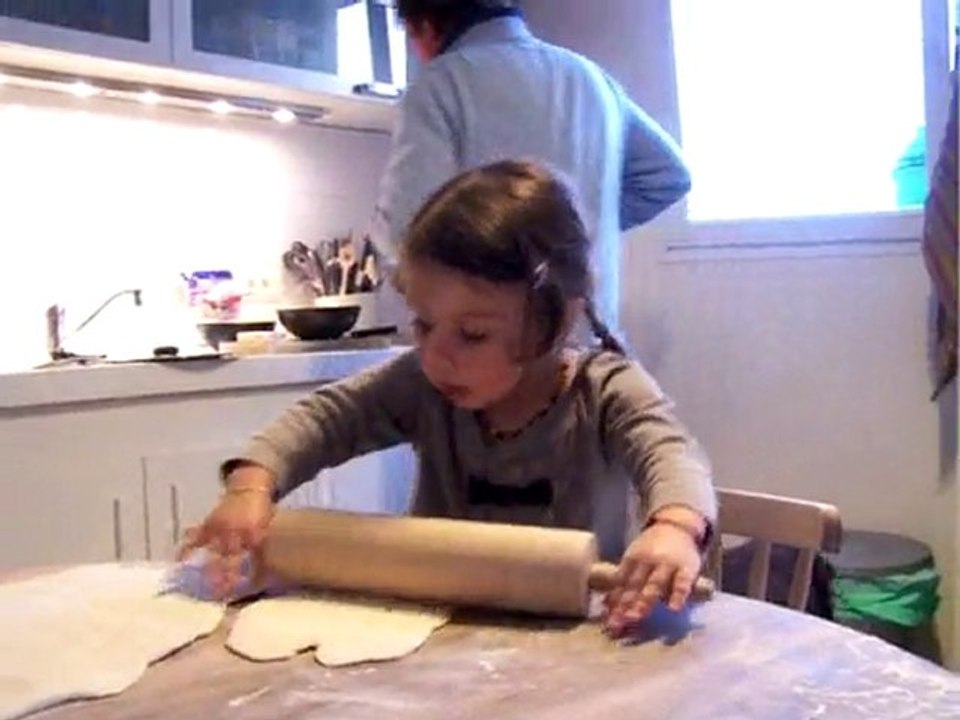 Je prépare la pizza avec papa 1