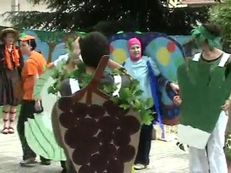 spectacle crèche juin  2010