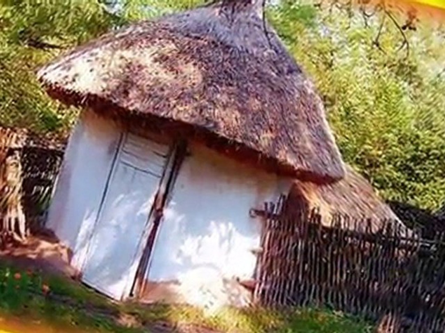 ⁣СУСІДКА (Neighbor girl) ♥ Ukrainian folk song & costumes