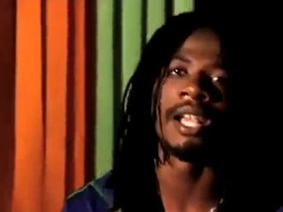 Gyptian > Hold You (HQ)