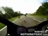 crash a moto camera poursuite