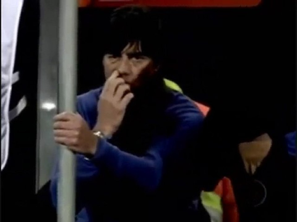 Il ct tedesco e le caccole