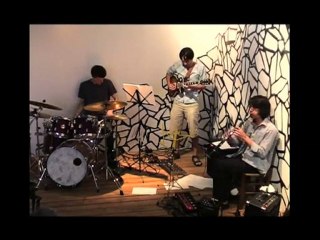 Arun Tazief Trio at Palace Real, June 2010 🎶