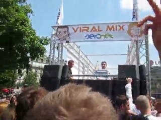 NICK MORISSON LIVE @ GAY PRIDE CHAR AIDES PARIS 2010