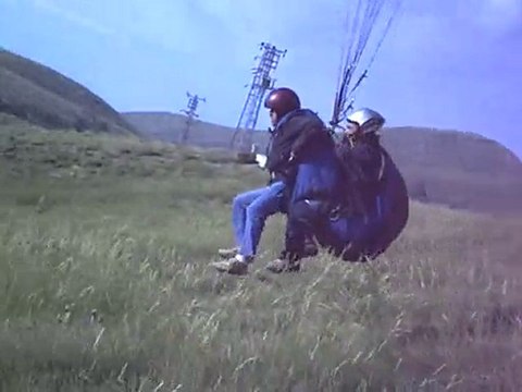 Yamaç paraşütü eğitim uçuşu