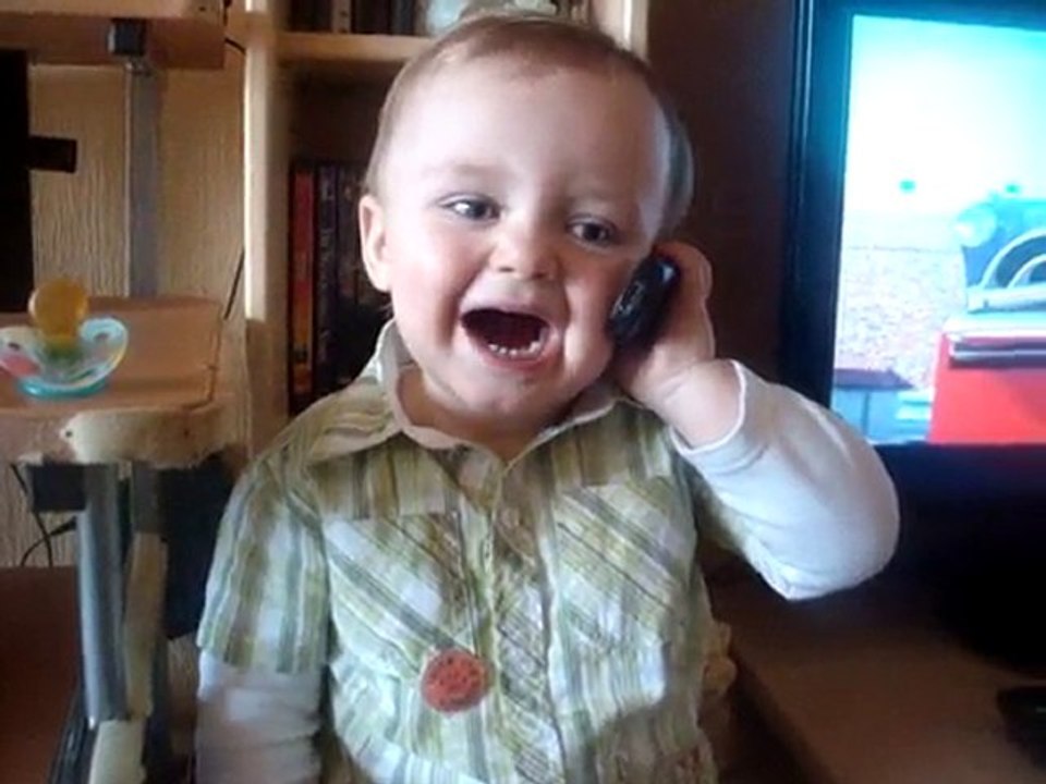 Mathieu au telephone avec granny ( juin 2010)