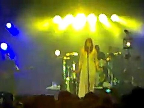 FLORENCE AND THE MACHINE - SOLIDAYS 2010 - Between 2 lungs
