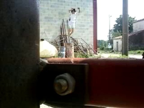 moi qui saute sur un bidon mdr !