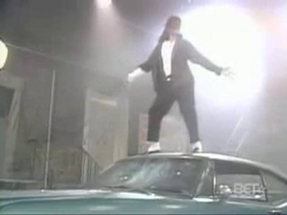 In Living Color - Michael Jackson 'Am I Black Or White'