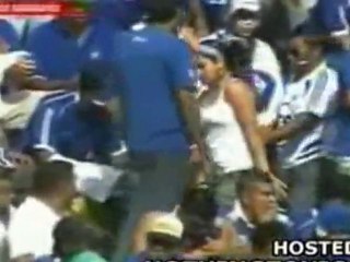 サッカーどさくさ紛れ痴漢