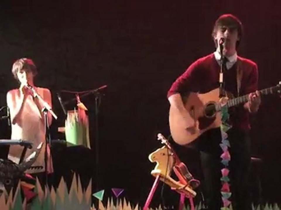 Thieves like us  Live @ Espace Pierre Cardin