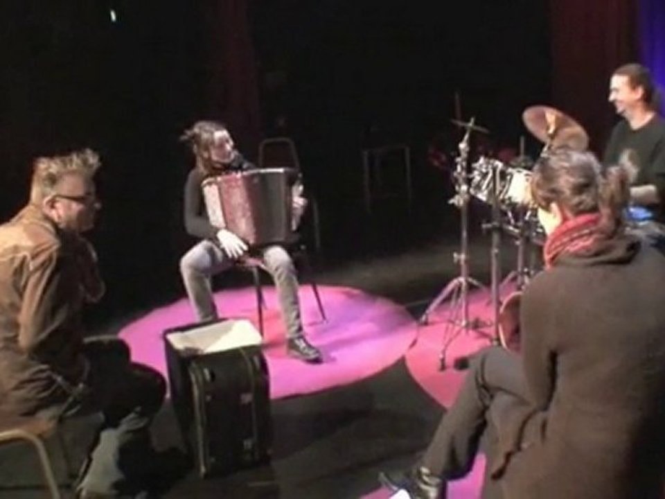 DELINQUANTE 1ère Partie de SANSEVERINO au Bataclan