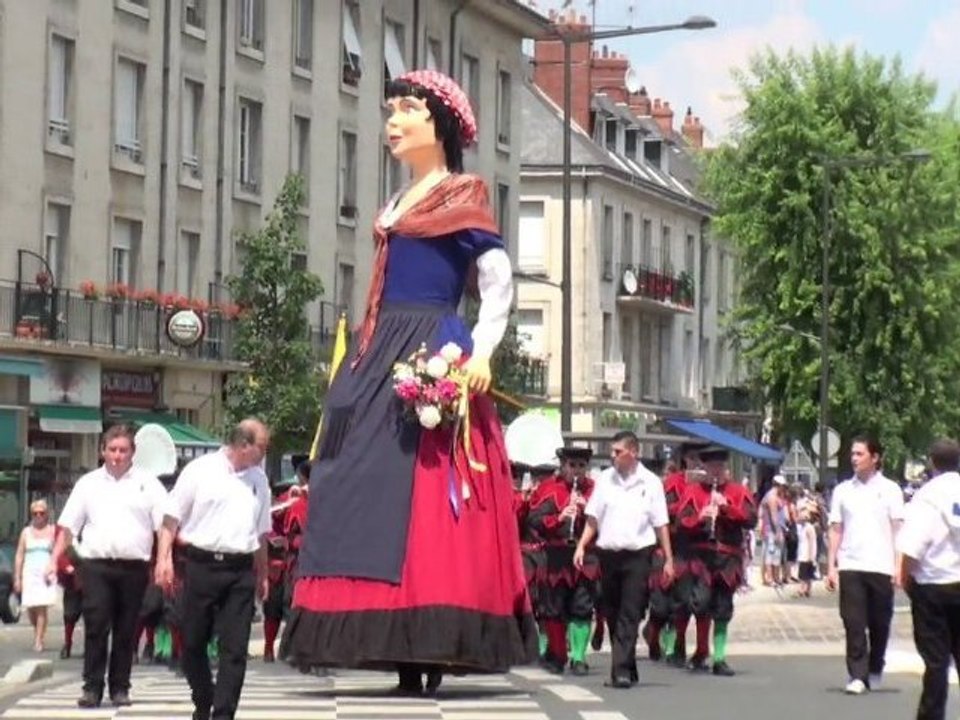 Saumur : Géants et Masques 2010 (1)