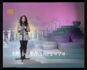 Askin Nur Yengi - NAZLANMA