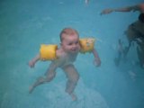 LILOU piscine 1 à 22mois