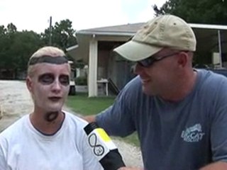 Zombie Intern Likes Servals. (&turtles)