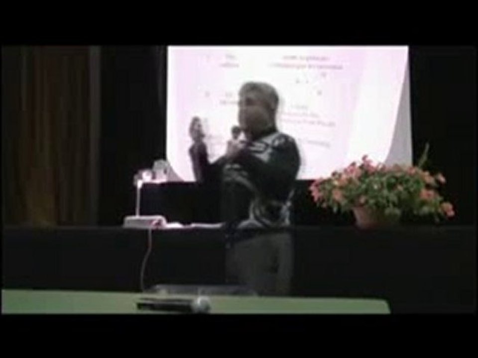 Conférence de Claude Bourguignon : La vie des Sols 4/7