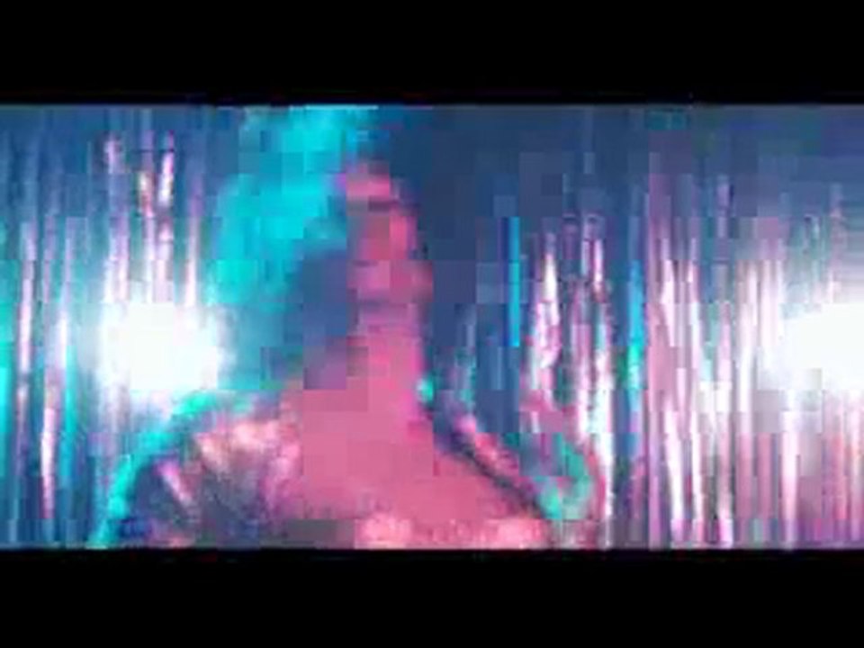 Volga Tamöz - Forget 2010 Yeni Klip www.akgulfm.com