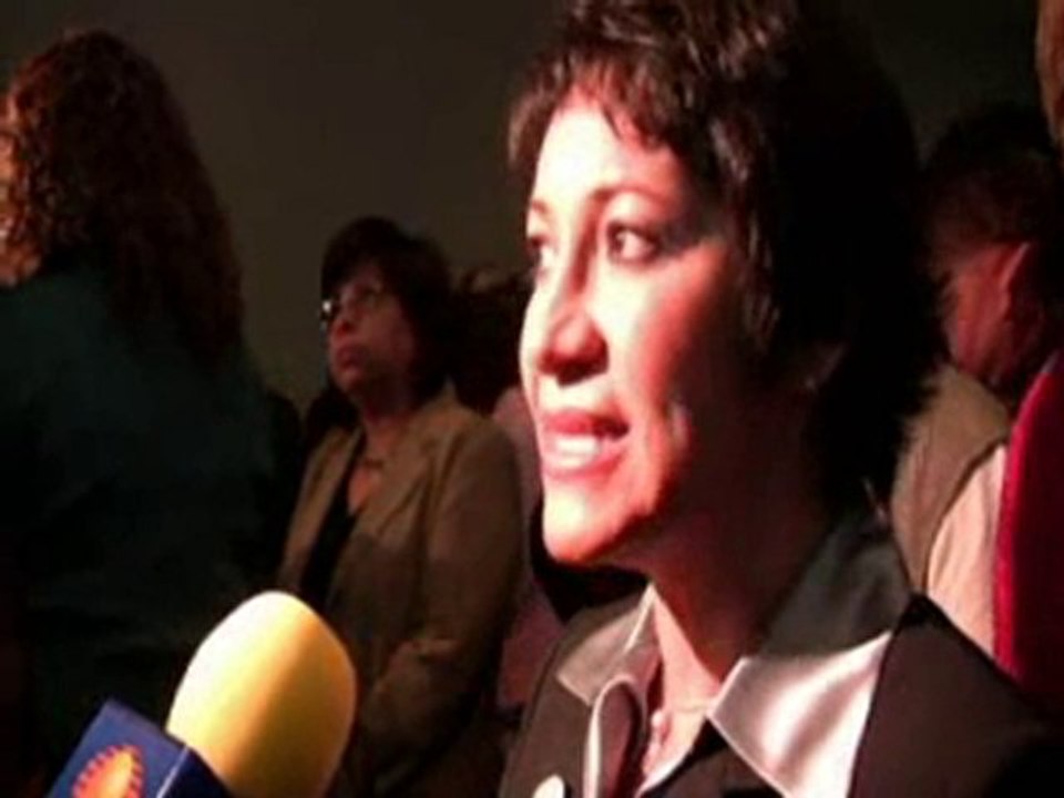 diputada gloria loza 27 abril 2010