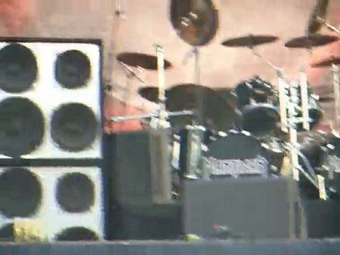 (Yakın Çekim) Manowar Joey DeMaio Konserde Türkçe Konuşması