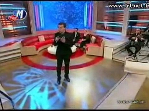 TRT MÜZİK ARİF ÖZGÜLÜŞ BİR RÜZĞARDIR GELİR GEÇER SANMIŞTIM