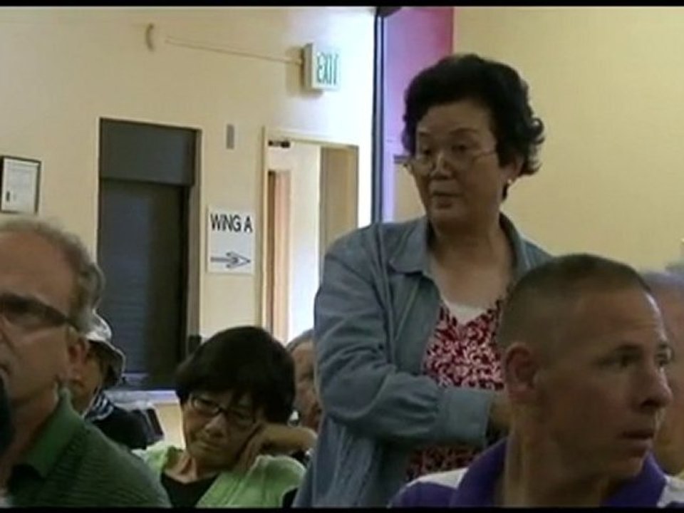 THE BORDERS ARE SECURE proclaims Rep. Pete Stark at Town