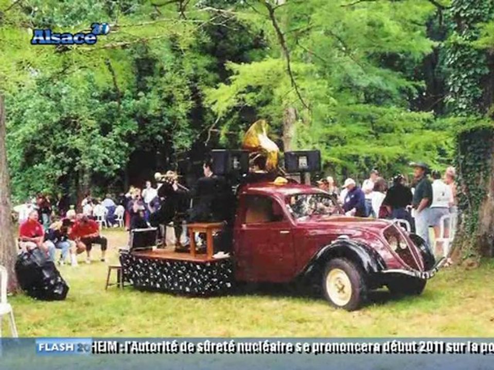 Une Peugeot 202 musicale ! (Mulhouse)