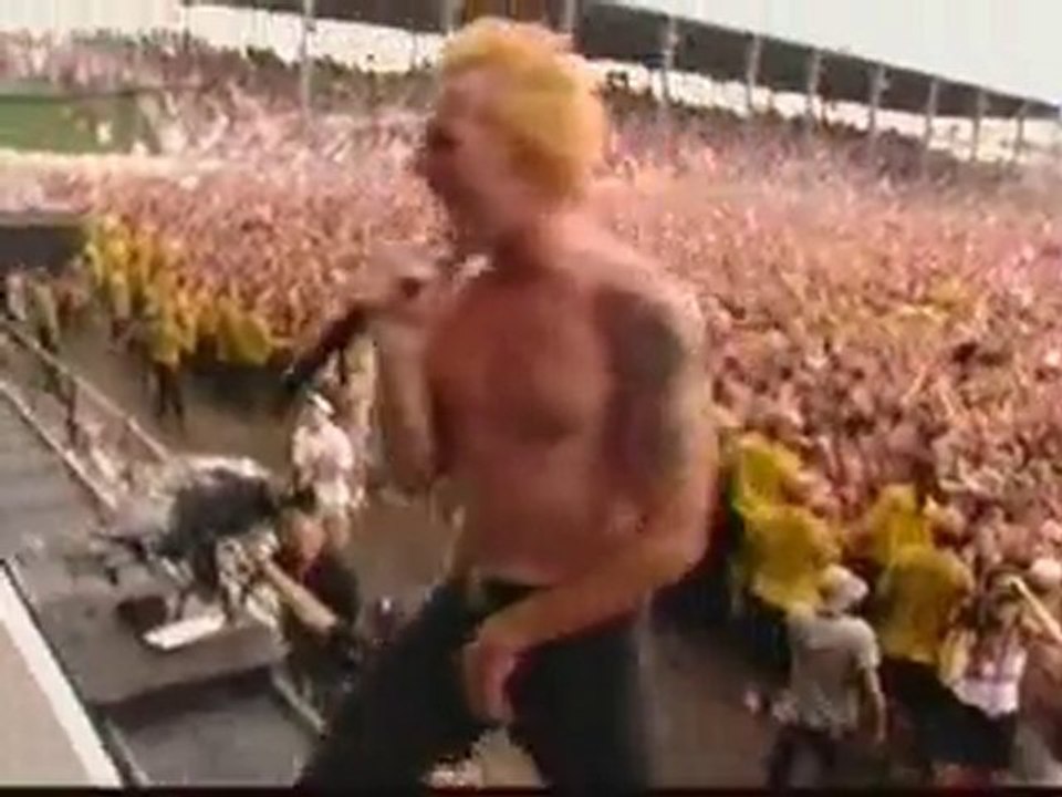 Stone Temple Pilots - Tripping on a Hole (Live)