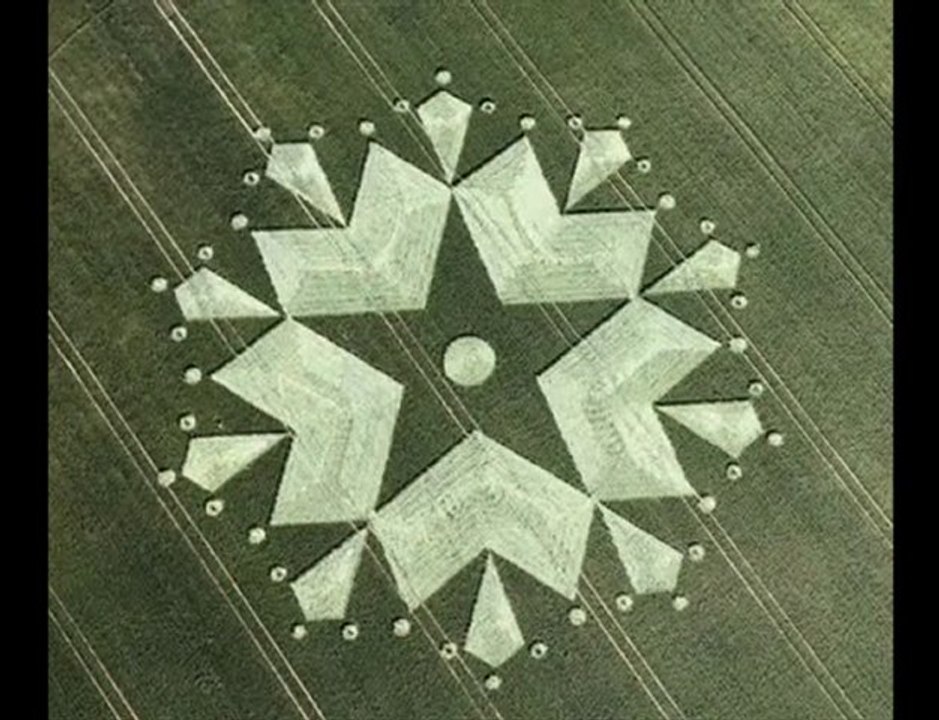 Crop circle St Martin's Chapel Wiltshire 3 Juillet 2010