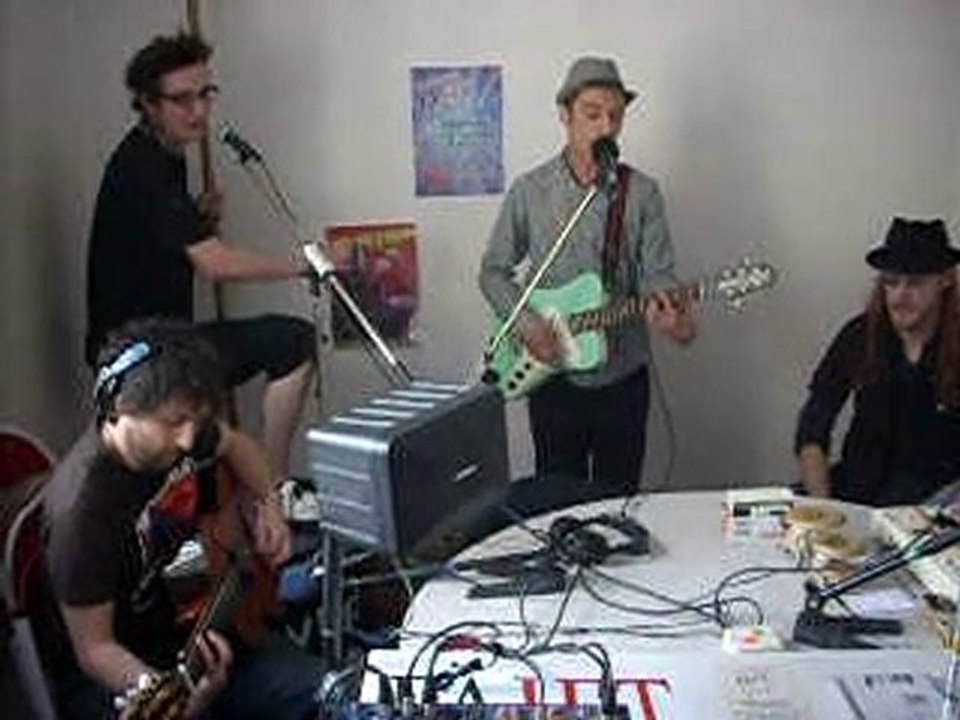 Les Clefs Du Bar - Radio Fajet - 2010.06.19 - Track 1