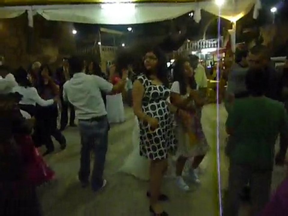 KAMİLE İLE SERKAN :(DÜĞÜN BÖYLE OLUR İŞTE)