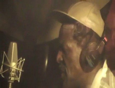 Gregory Issacs voicing dubplates for Fury Bass sound