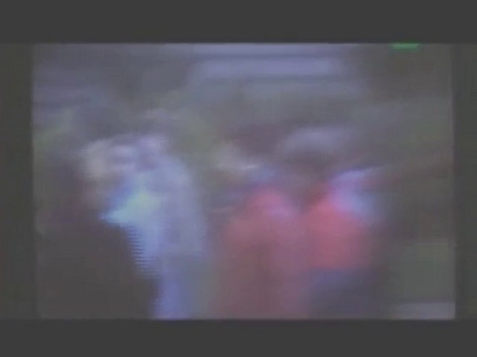 Le musicien de rue Paris et la liberté de la musique