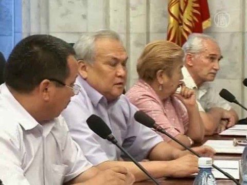 Кыргызстан проголосовал за новую конституцию
